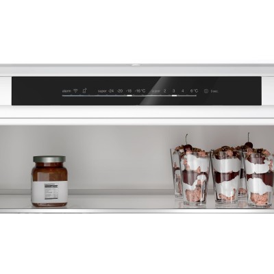 Bosch - KBN96VSE0 - Serie 4, Integrerad kyl/frys, 193.5 x 69.1 cm, Glidskenor