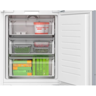 Bosch - KIN96ADC0 - Serie 6, Integrerad kyl/frys, 193.5 x 55.8 cm, Platta gångjärn med mjukstängning