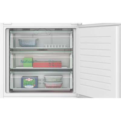 Siemens - KB96NVSE0 - iQ300, Integrerad kyl/frys, 193.5 x 69.1 cm, Glidskenor