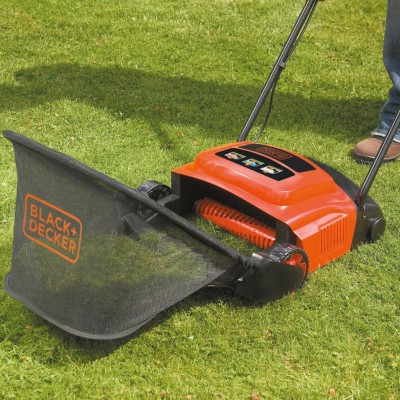 Black & Decker - Mossrivare - Gräsmatteluftare - GD300-QS
