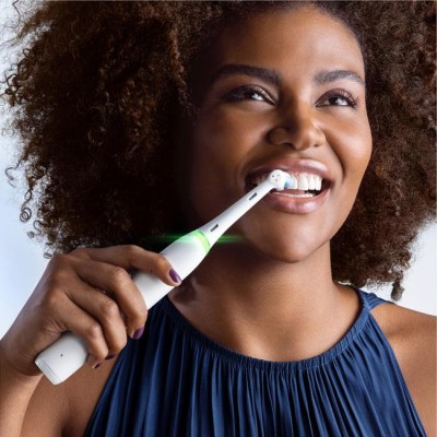 Oral B - Eltandborste iO5s Quite White - 414926