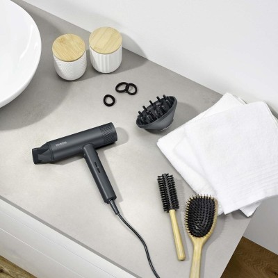 Severin - Hårfön S-STYLE SPEED PRO HT 0170 2000W 3 Effekt/Templägen  2.8m SLADD SVART - A15855