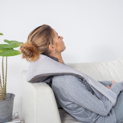 Sharper Image - Realtouch Shiatsu Wireless Neck and Back - P000287